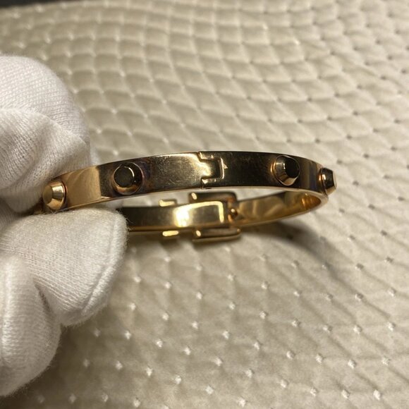 Michael Kors Gold-Tone Buckle Bangle Bracelet – Studded – 28.68g – 58mm - Picture 11 of 12